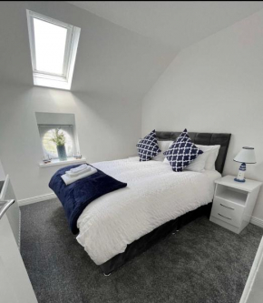 Ballycastle, New & Modern Town Centre Apartment